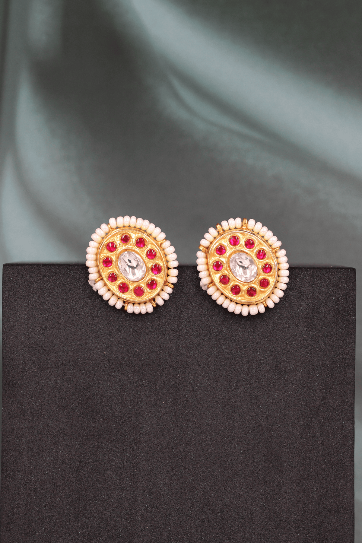 Sophisticated Shine Kundan Earrings.