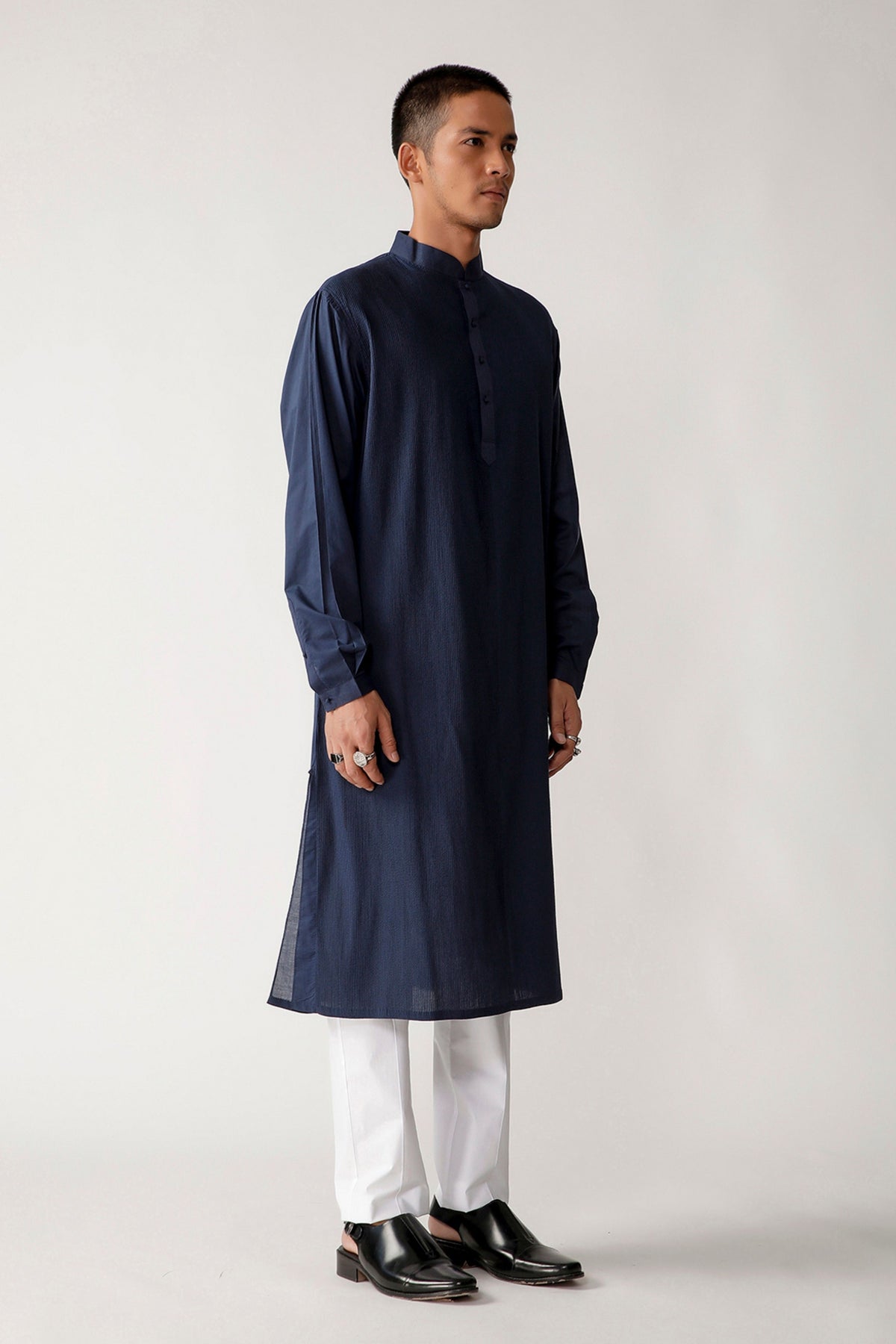 Khinsar Pintuck Kurta Set