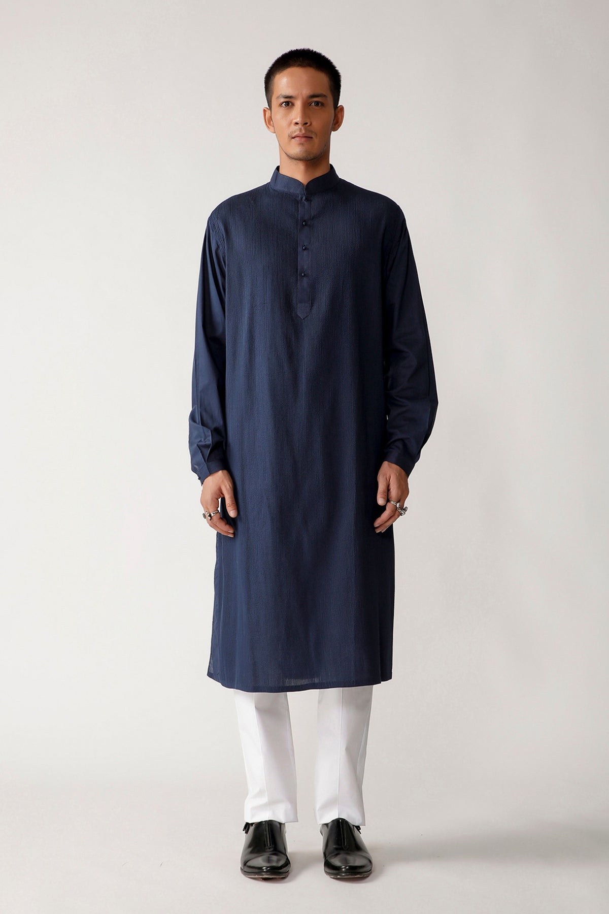 Khinsar Pintuck Kurta Set