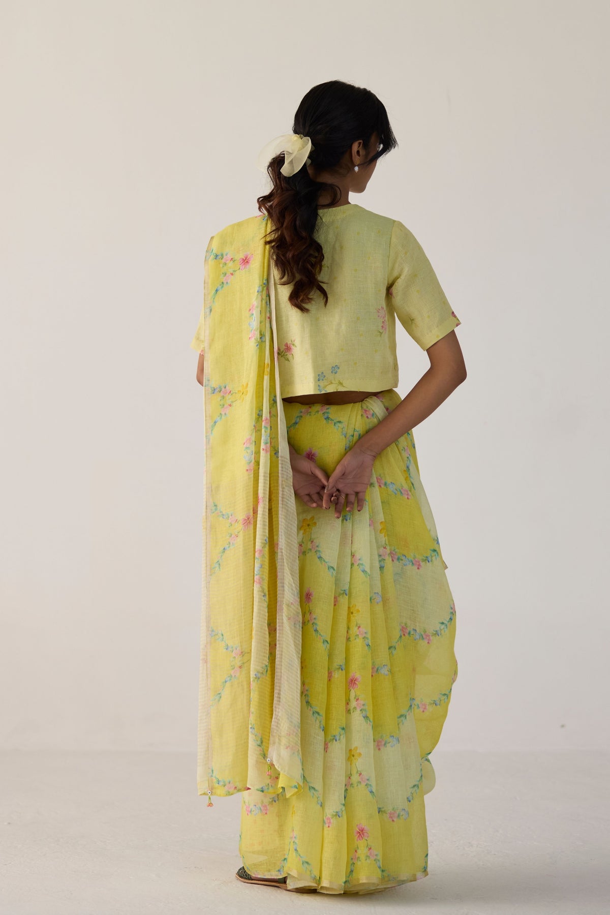 Gulmarg Yellow Sari