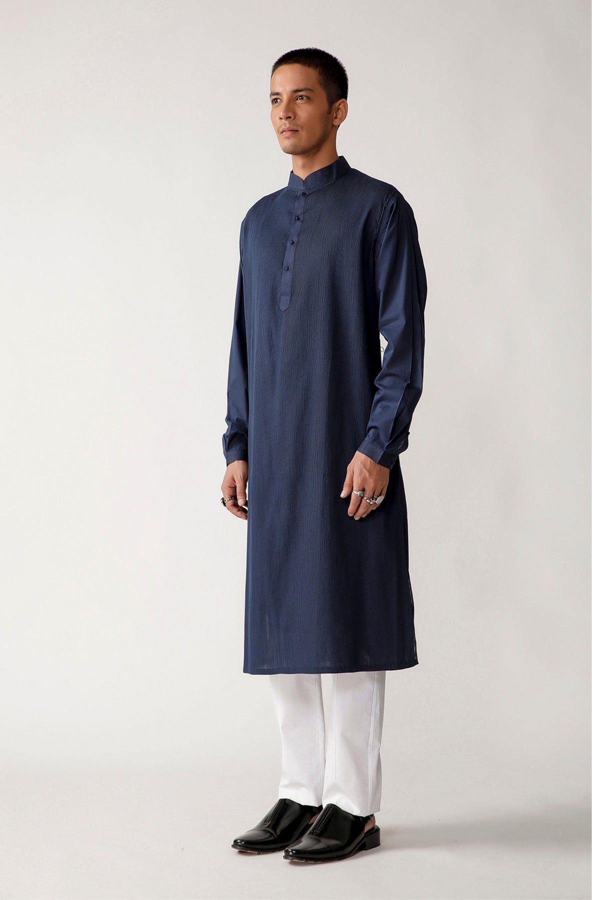 Khinsar Pintuck Kurta Set