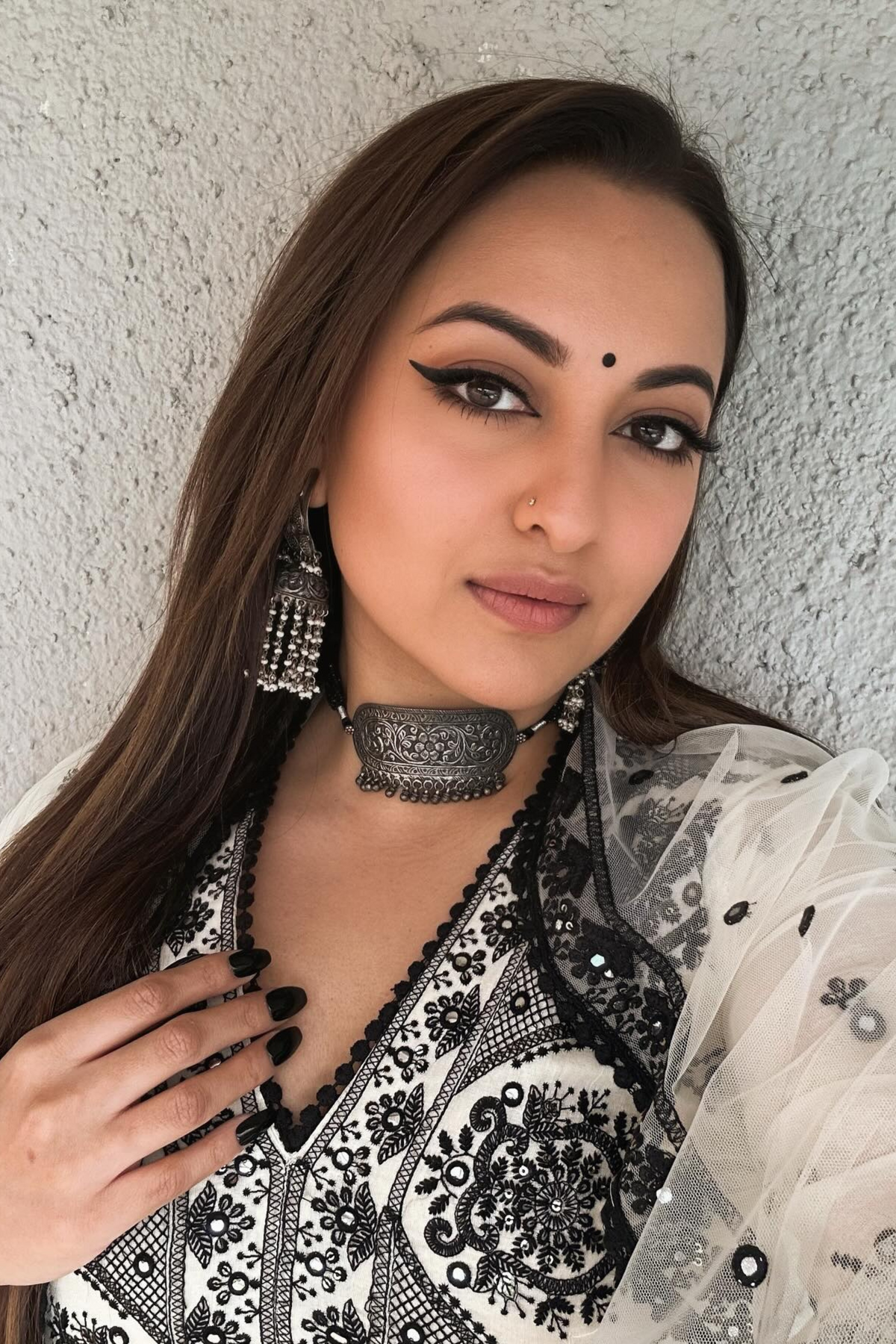 Sonakshi Sinha in Preevin