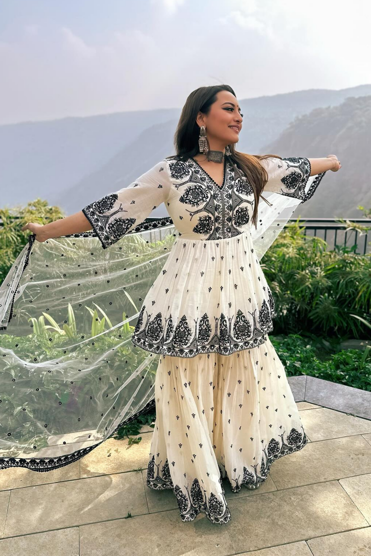 Sonakshi Sinha in Preevin