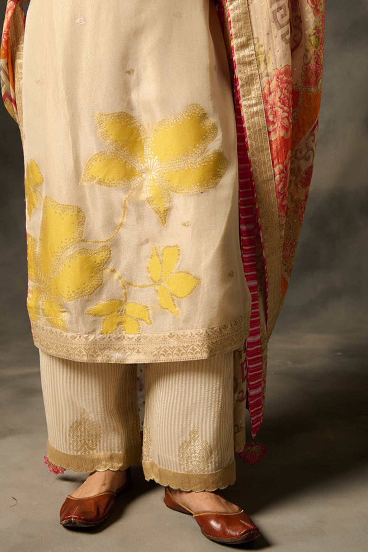 Kora Kurta Set With Dupatta