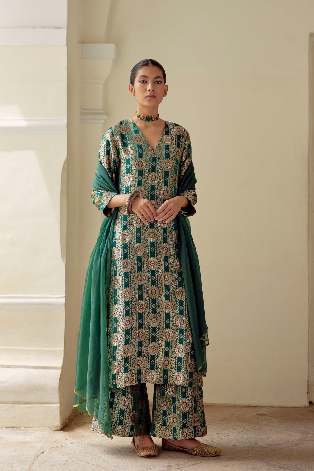 Rajani Bottle Green Kurta Set