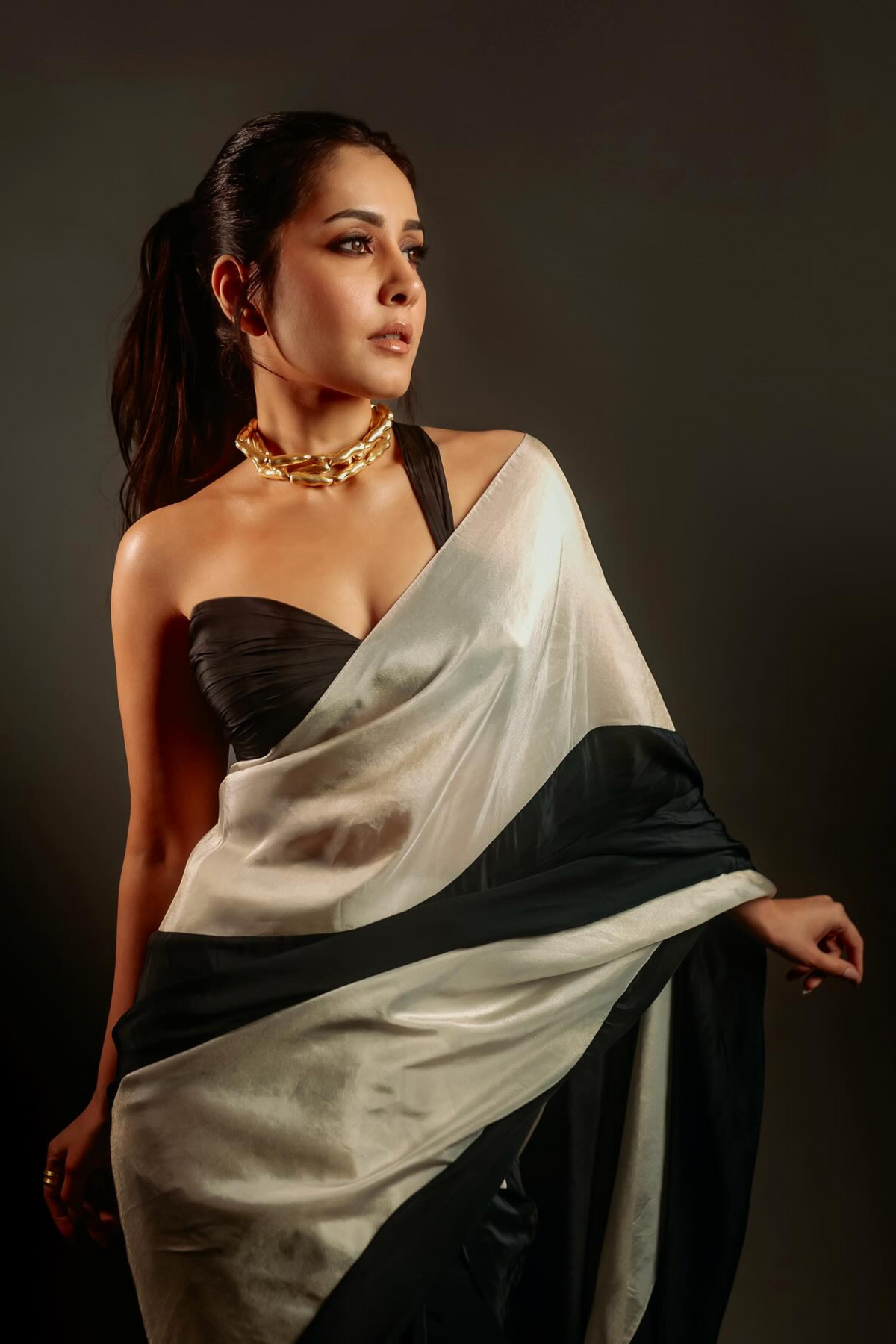 Raashii Khanna in Masumi Mewawalla