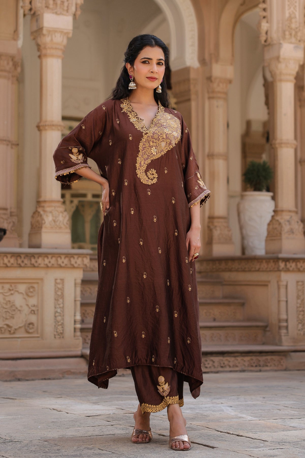 Riwayat Brown Kaftan Set