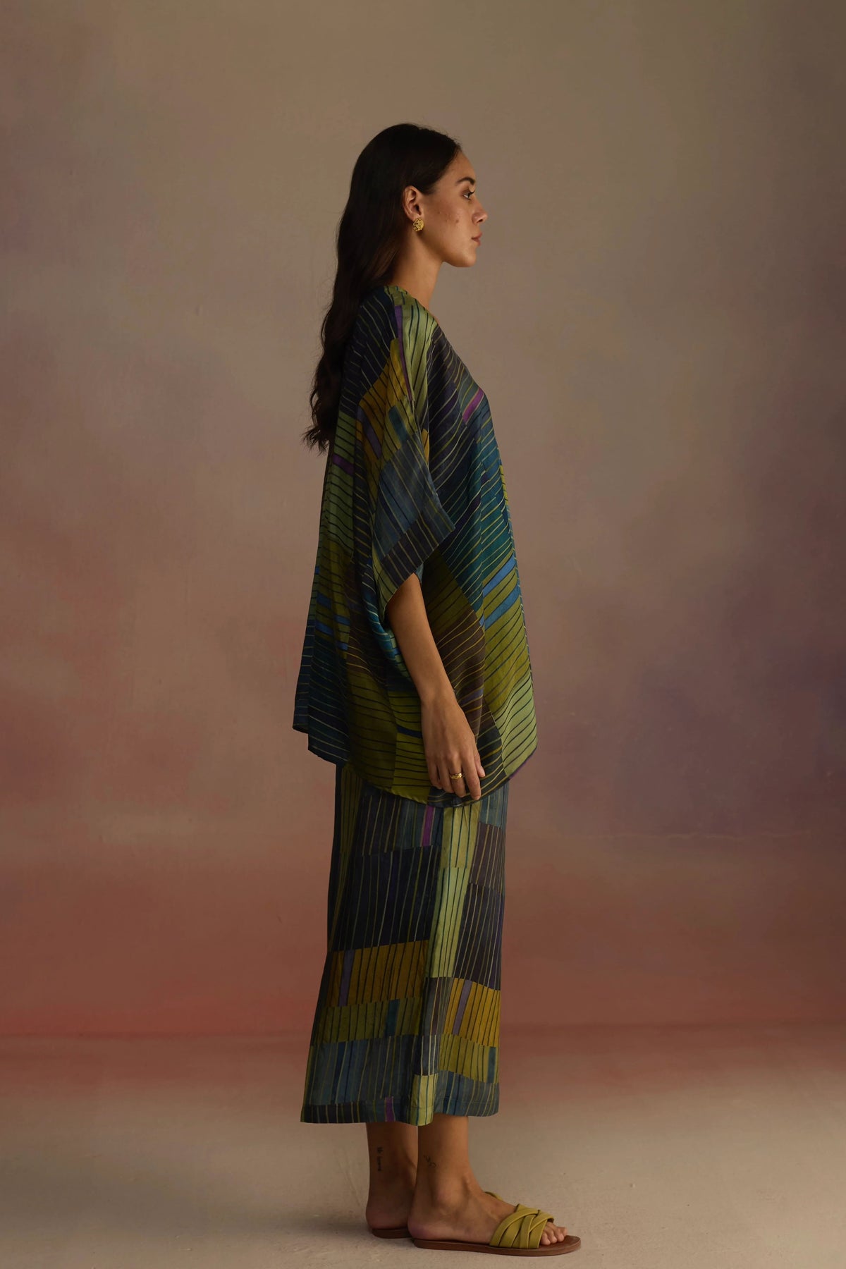 Trellis Asymmetrical Kaftan