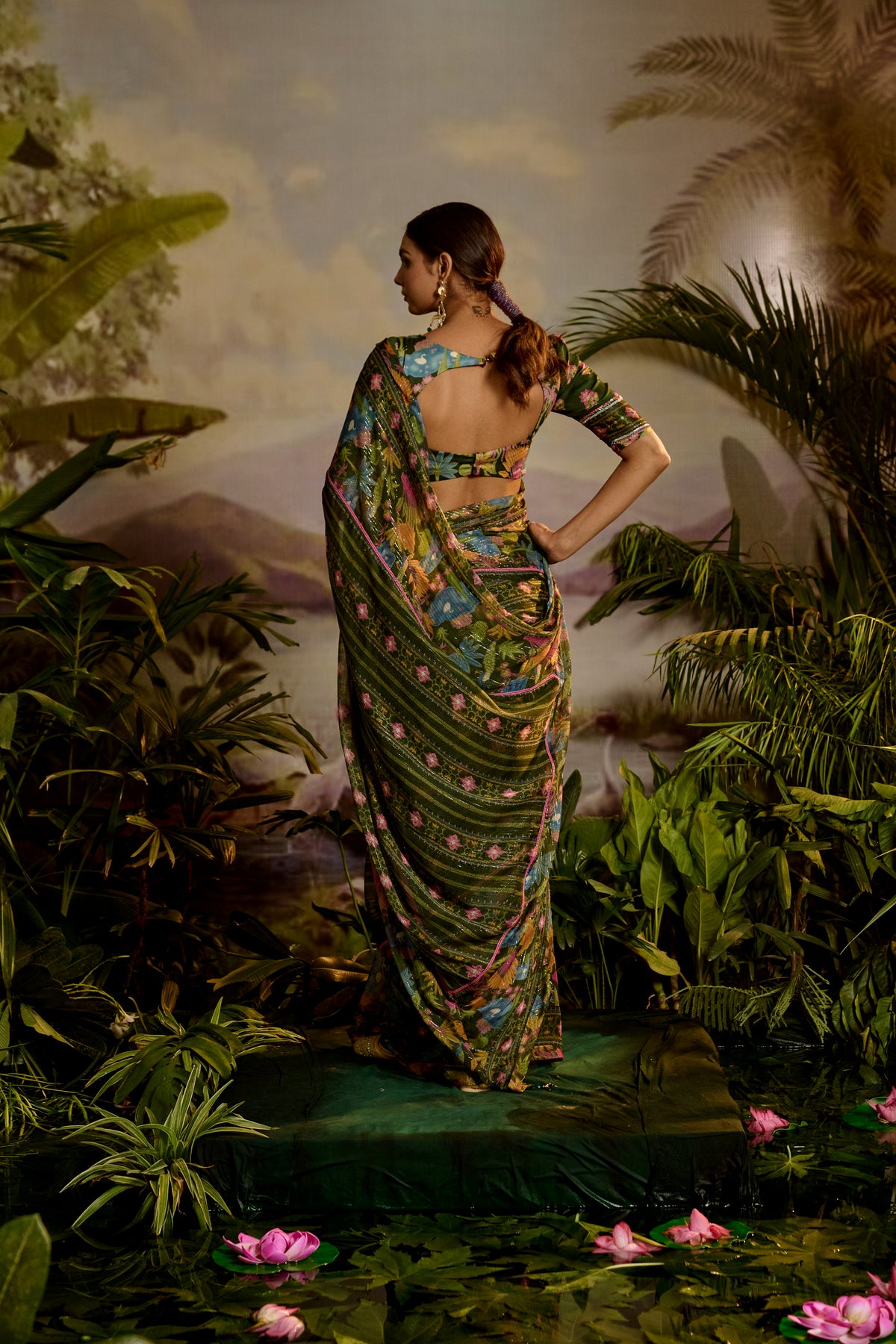 Falguni Saree