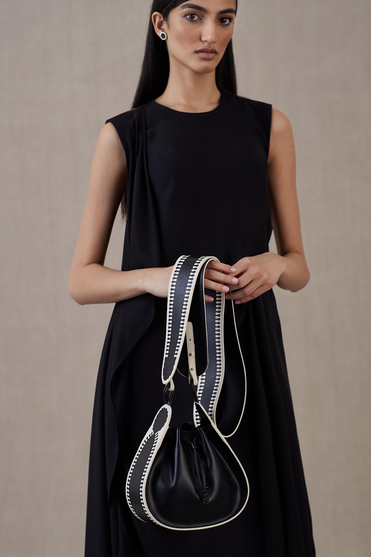 Black and ivory nusrat bucket bag