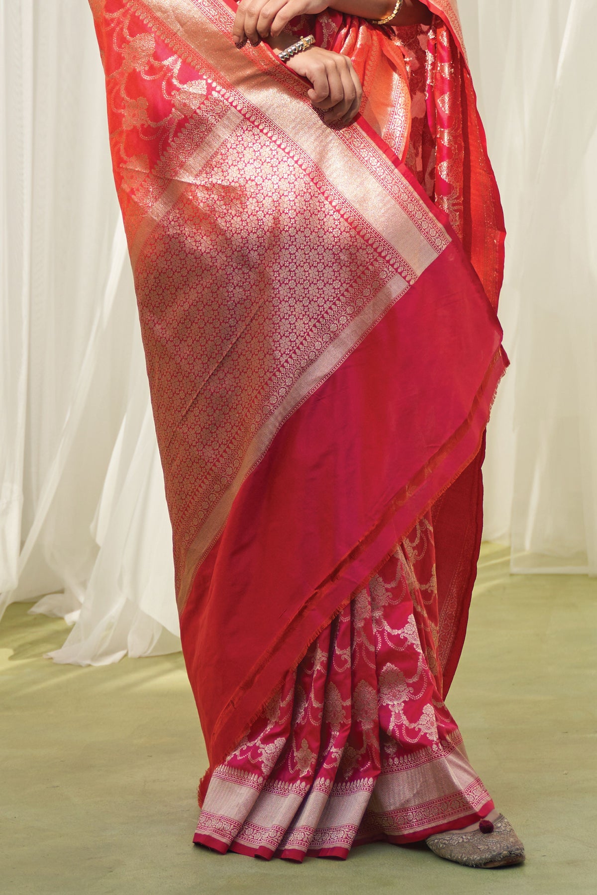 Turvi Pink Saree