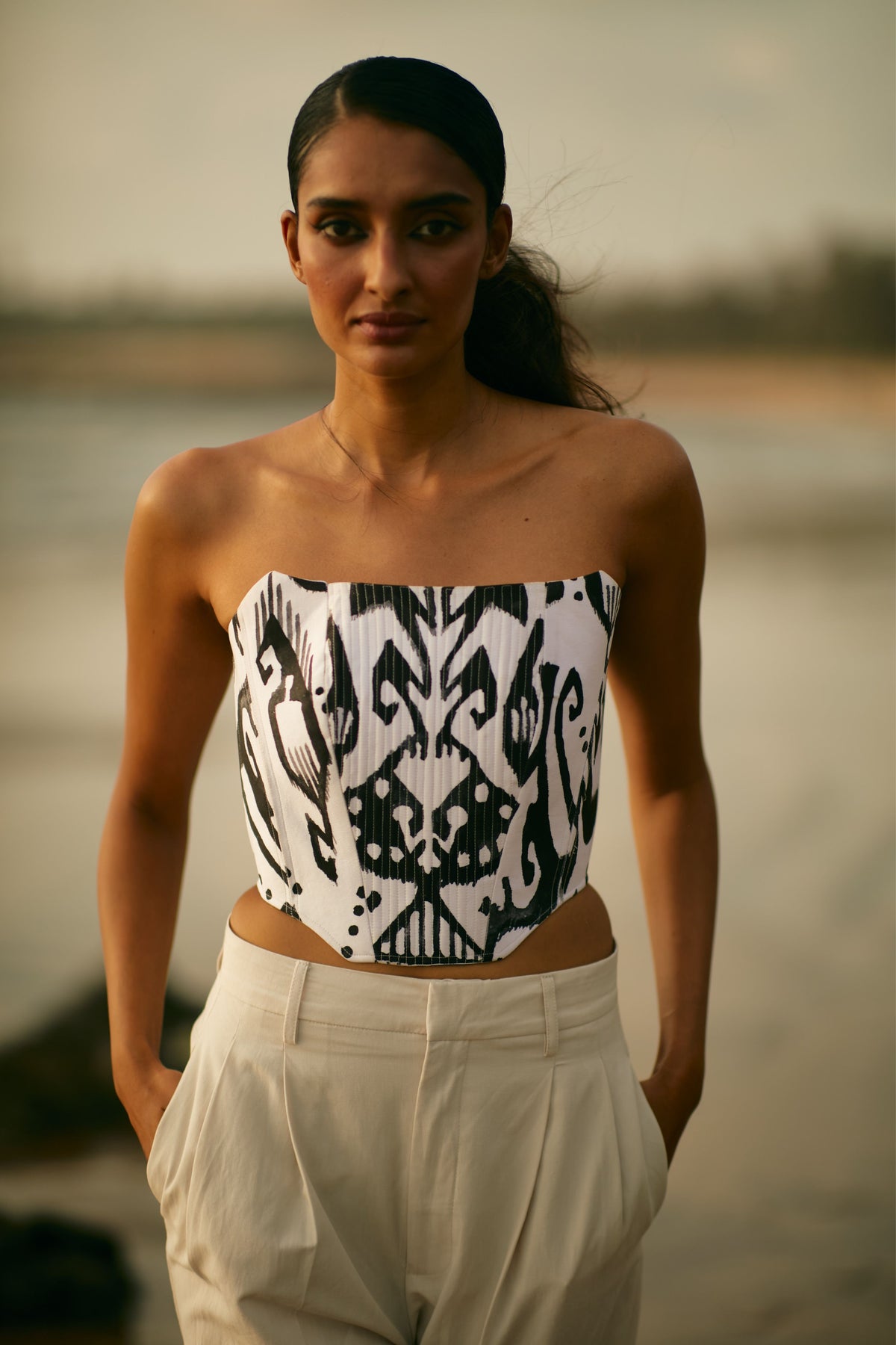 Black and White Theia Corset