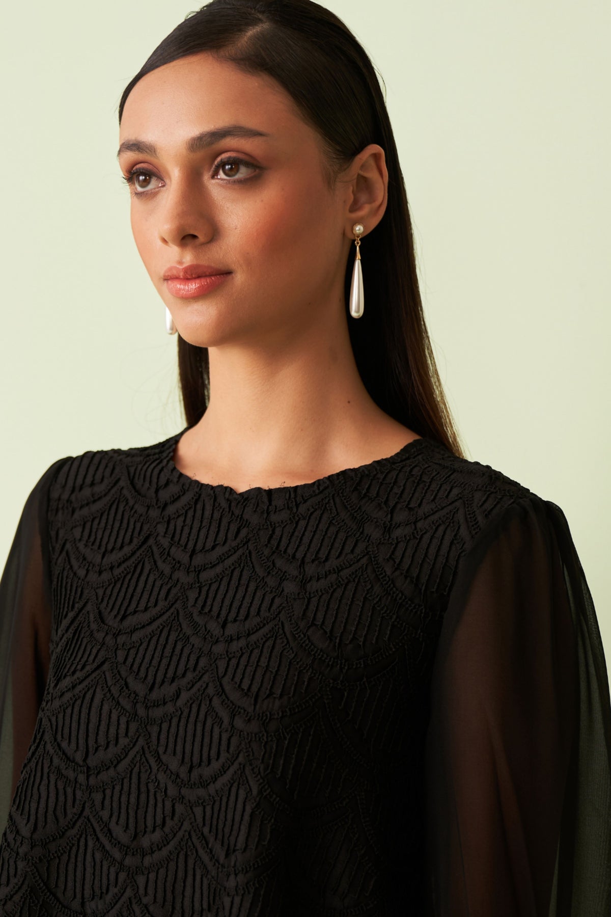 Black Lyom Top