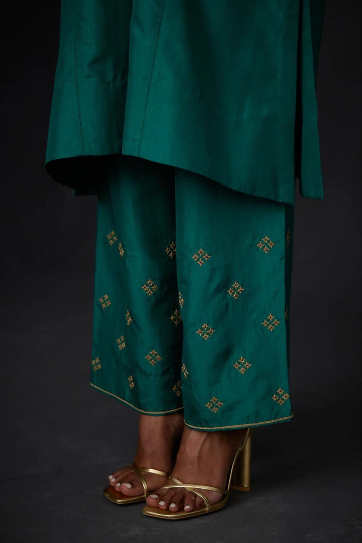 Green Embroidered Tunic Set