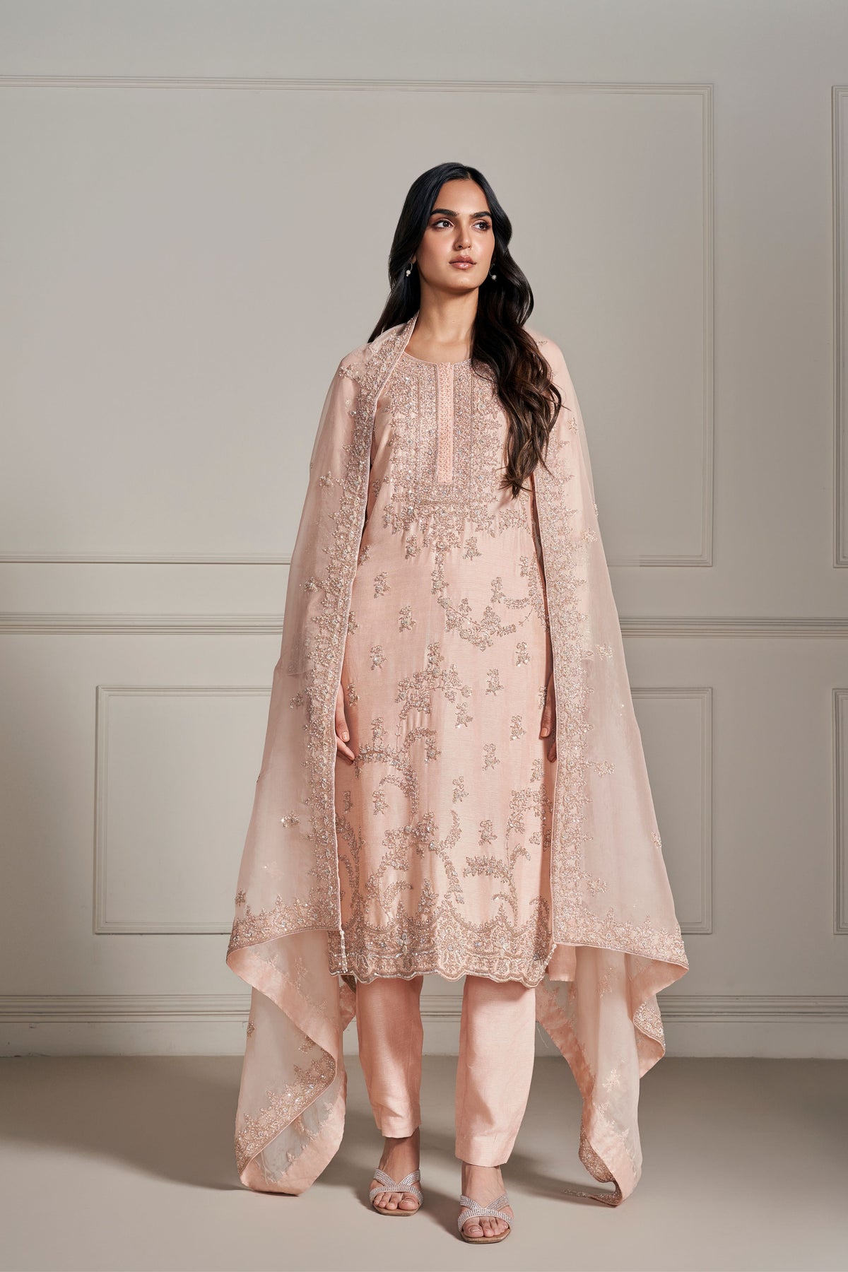 Graceful Embellished Kurta Set