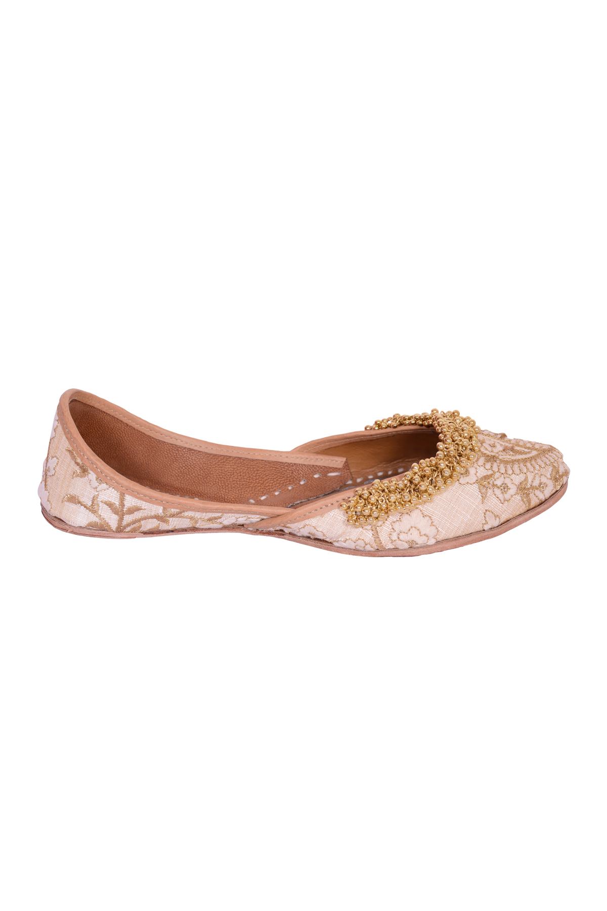 Light beige ghungroo love jutti