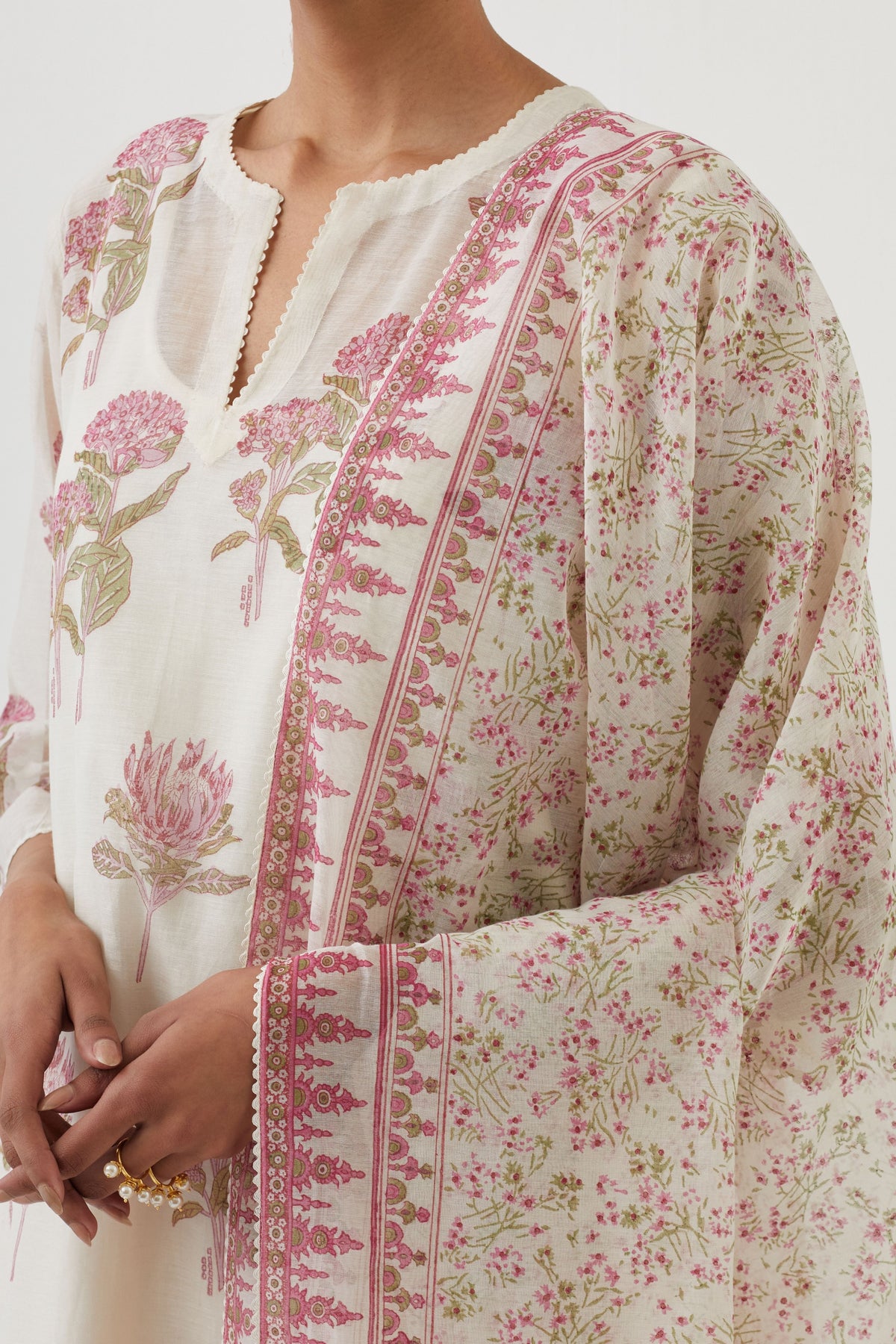 Floral Aritist Kurta Set