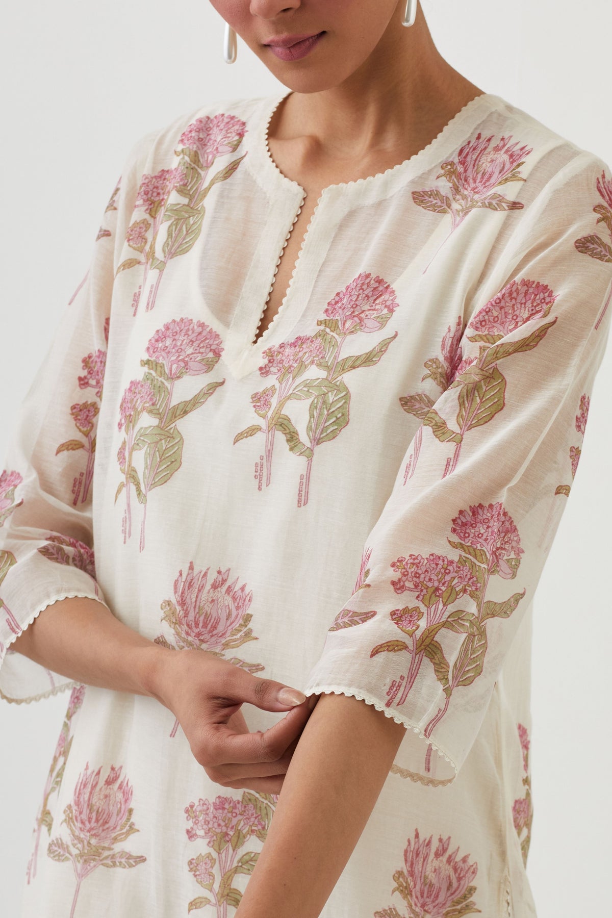 Floral Aritist Kurta Set