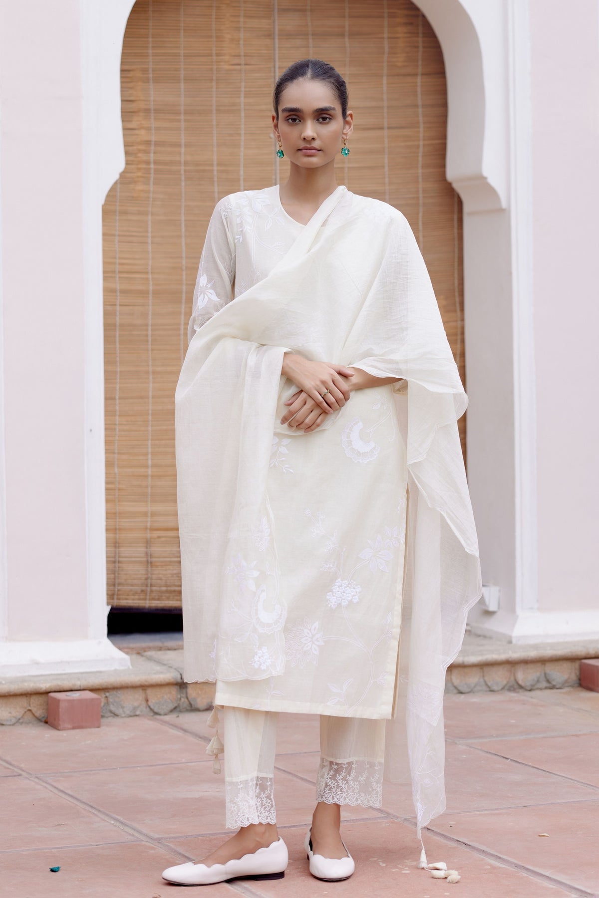 Swan Floral Embroidered Kurta Set