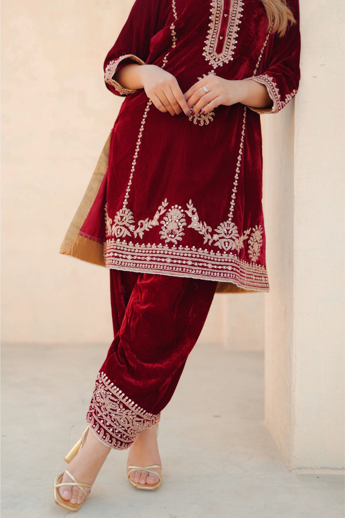 Asiyah Short Maroon Kurta Set