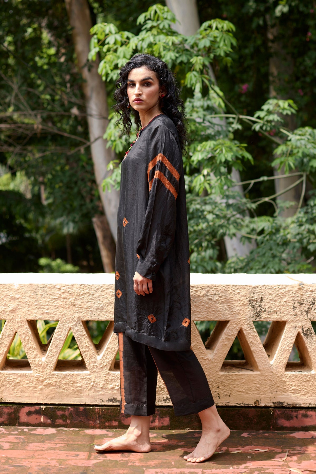 Black Tie-dye Embroidered Tunic Set