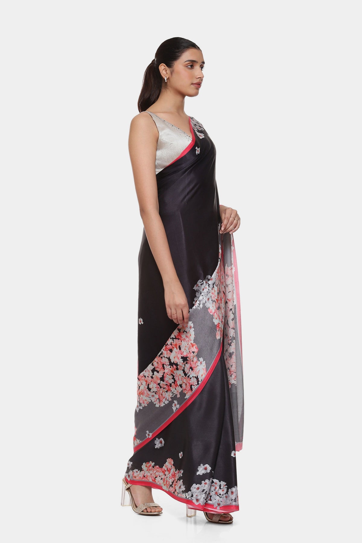 Singular Black Saree