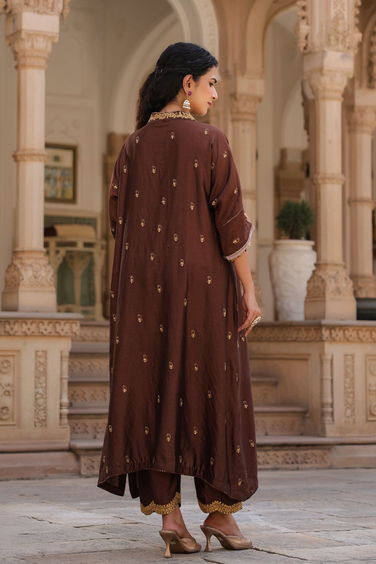 Riwayat Brown Kaftan Set