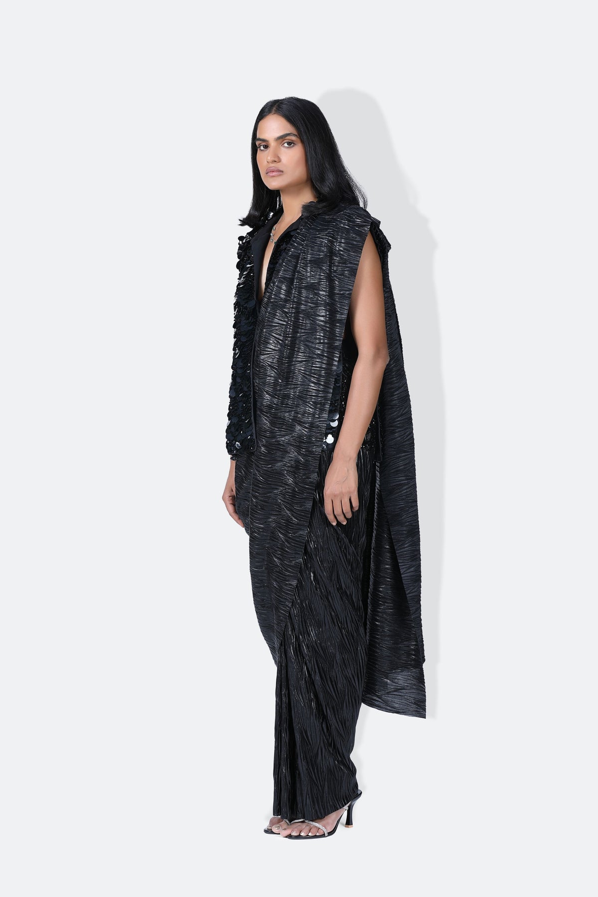 Wave Black Sari