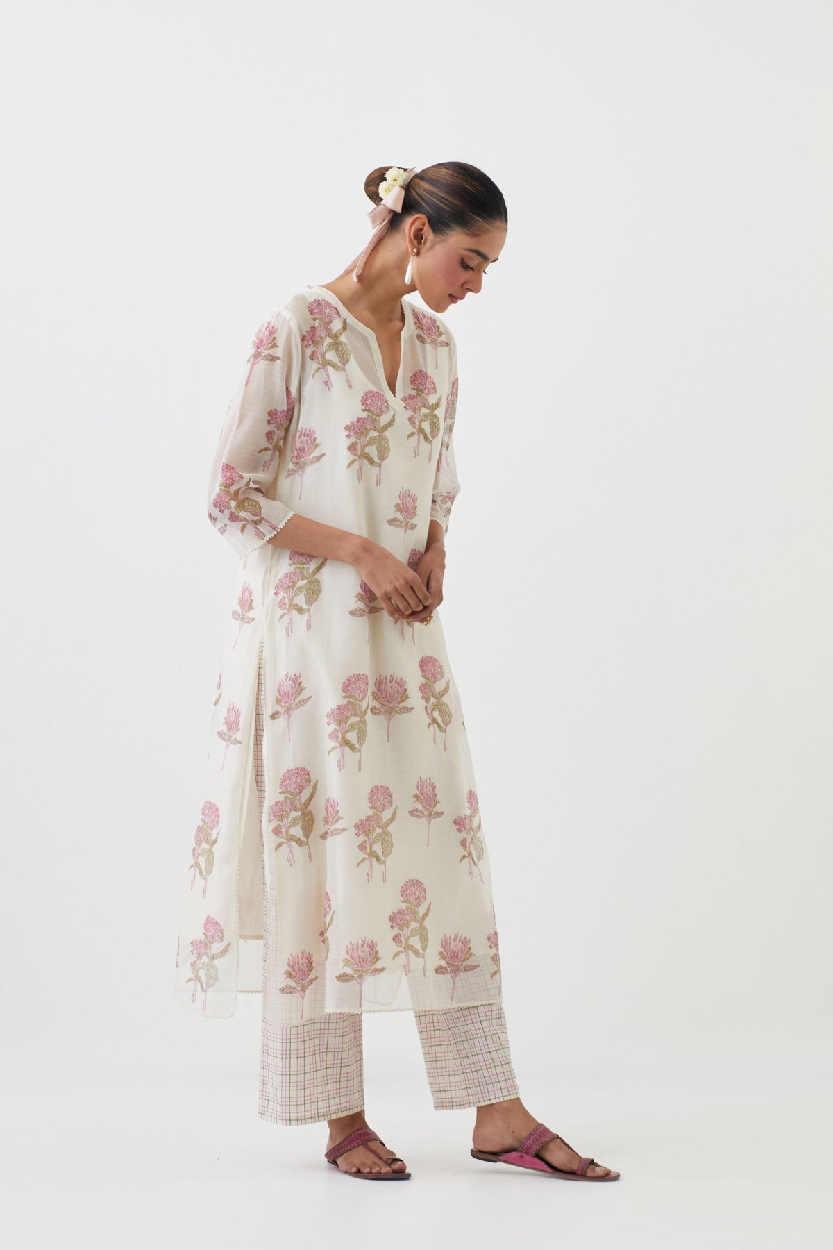 Floral Aritist Kurta Set