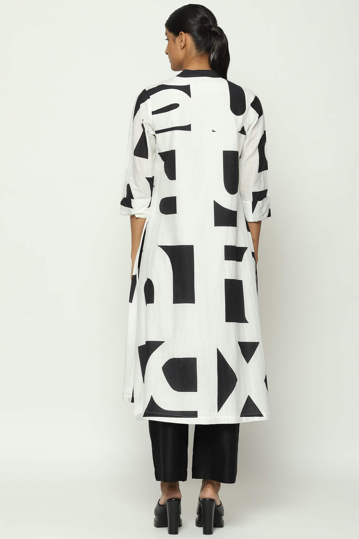 White &amp; Black Kurta