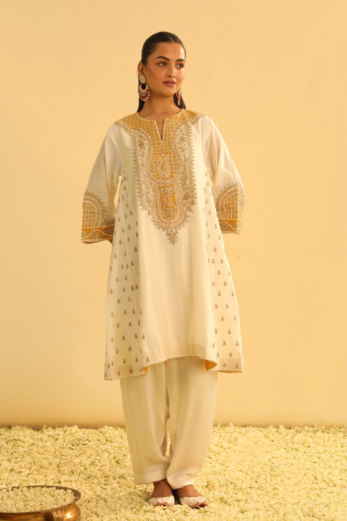 Arisana Daisy Ivory Short Kalidaar With Salwar