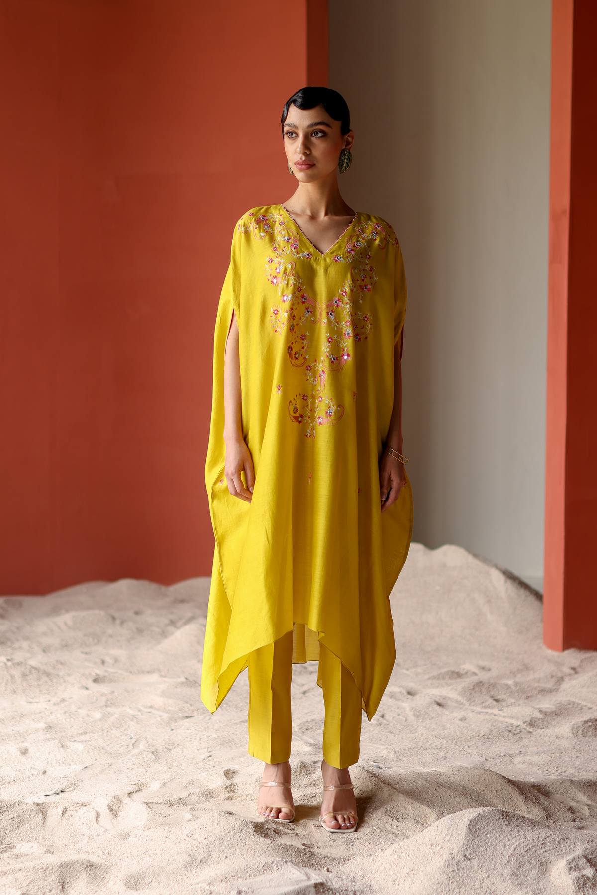 Yuvee Kaftan Set