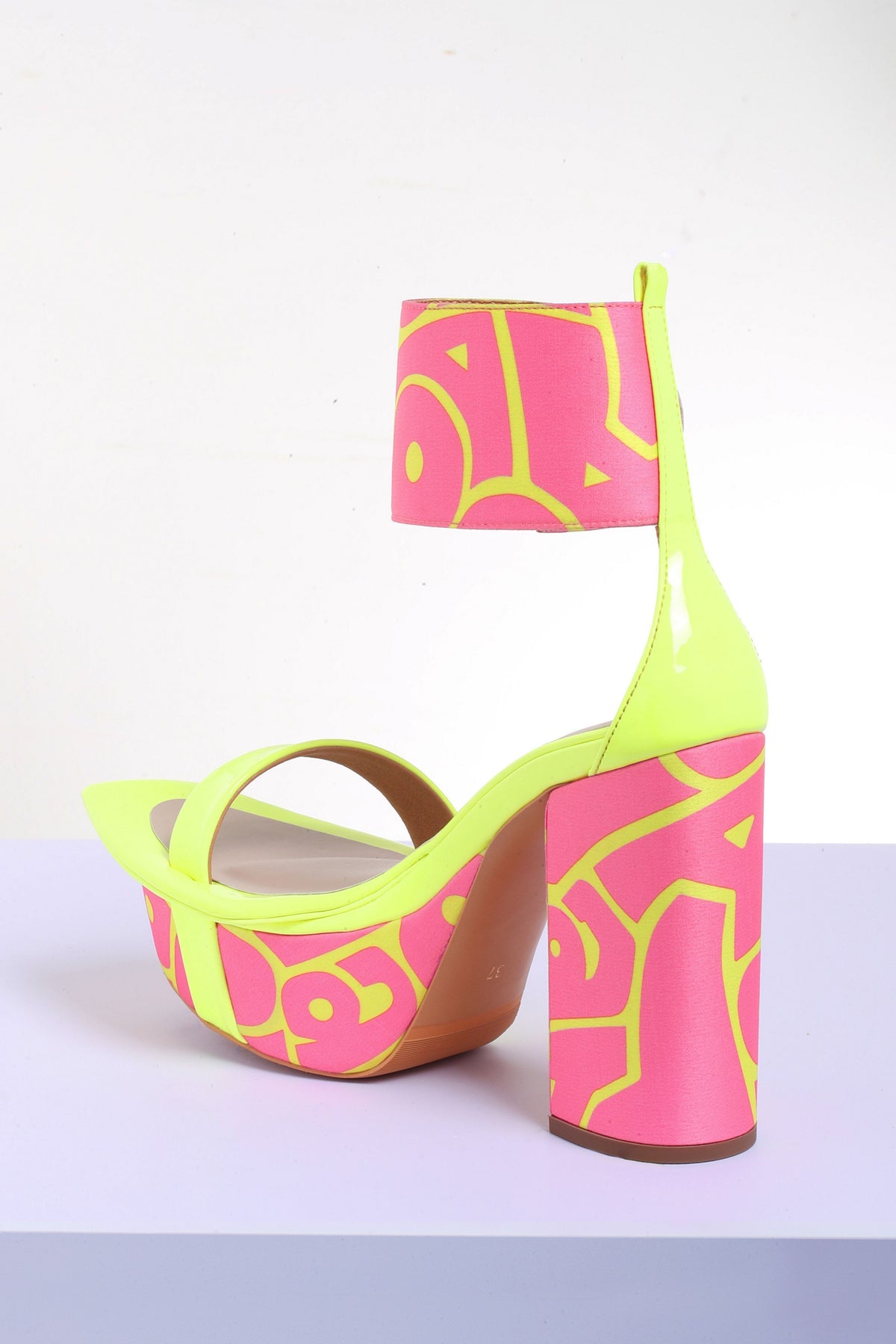 Fix Me Up! - Hot Pink Block Heels