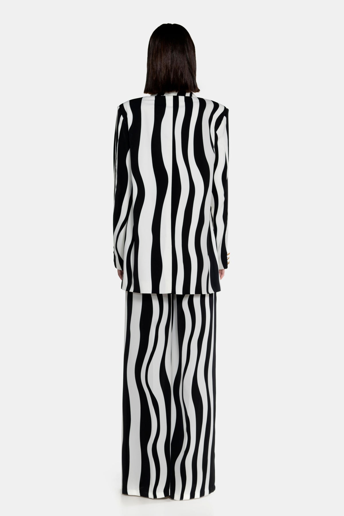 Fluid Graphic Oversized Suit