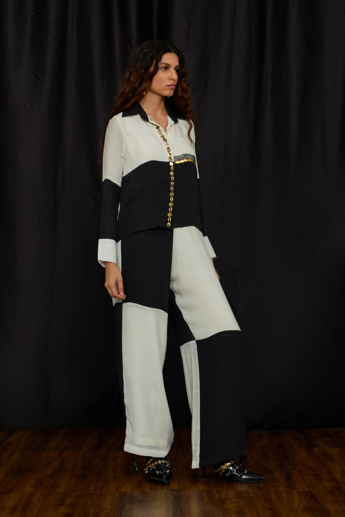 Black &amp; White Panelled Set