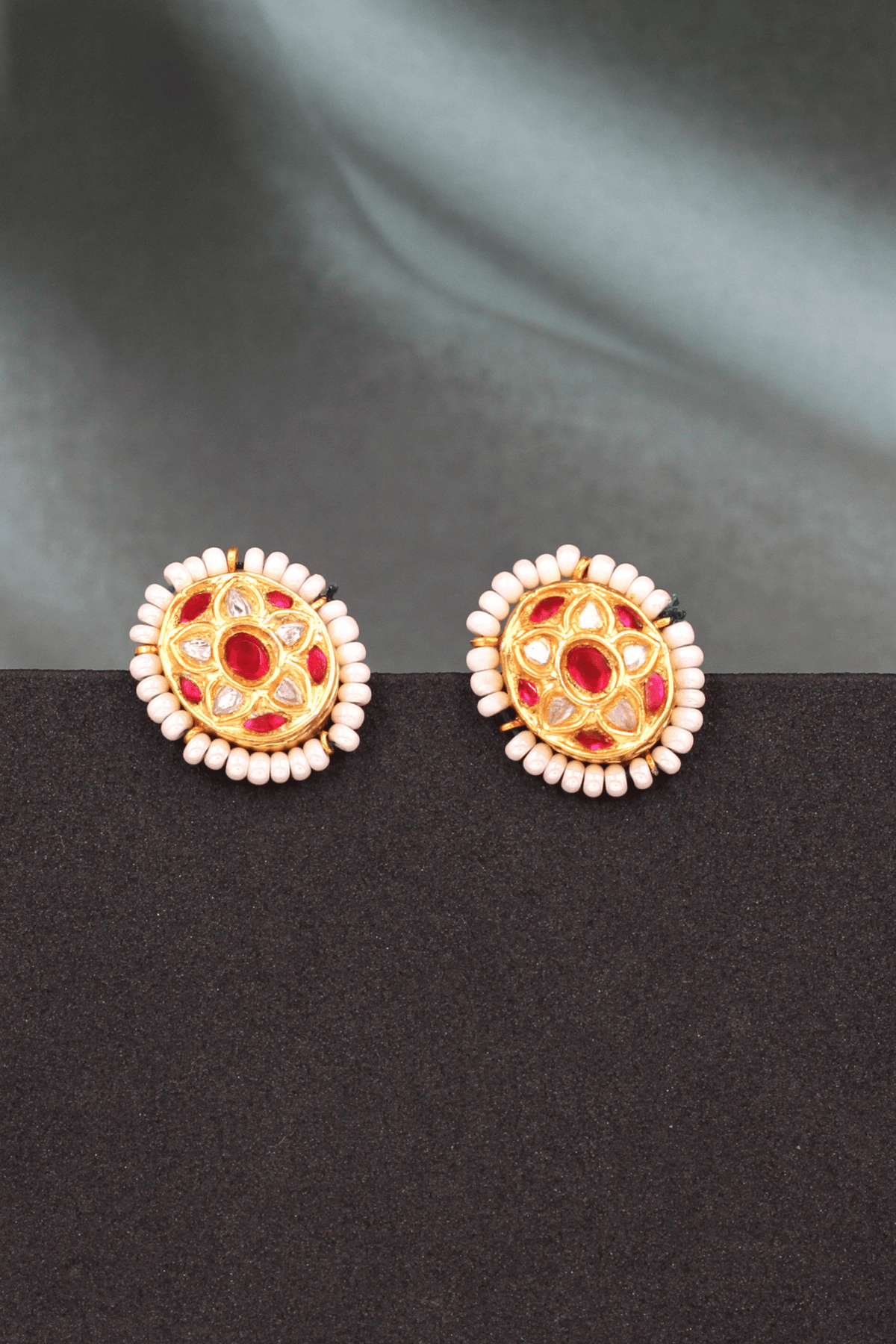 Luxe Elegance Kundan Earrings.