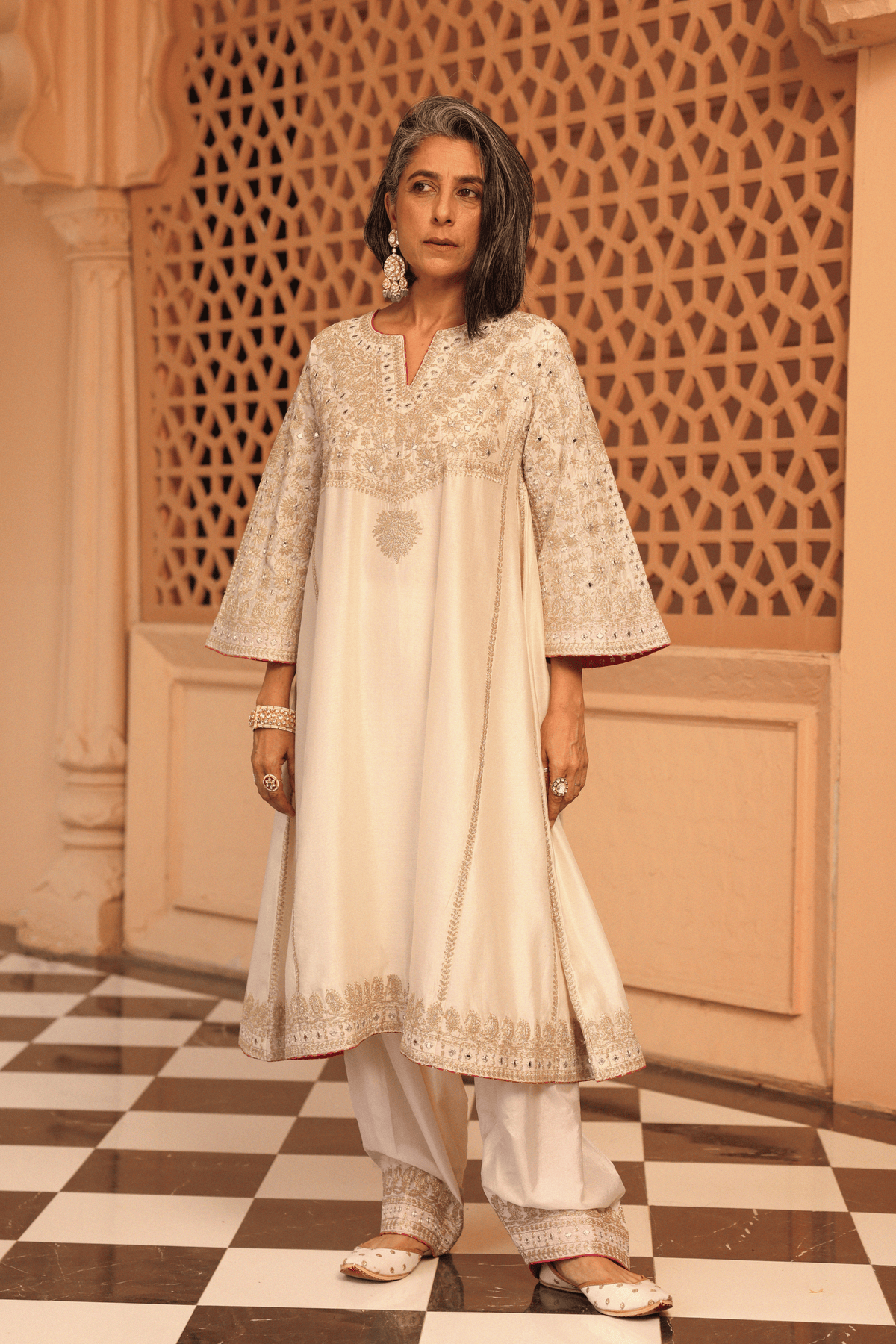 Ivory Chauga With Salwar And Odhni