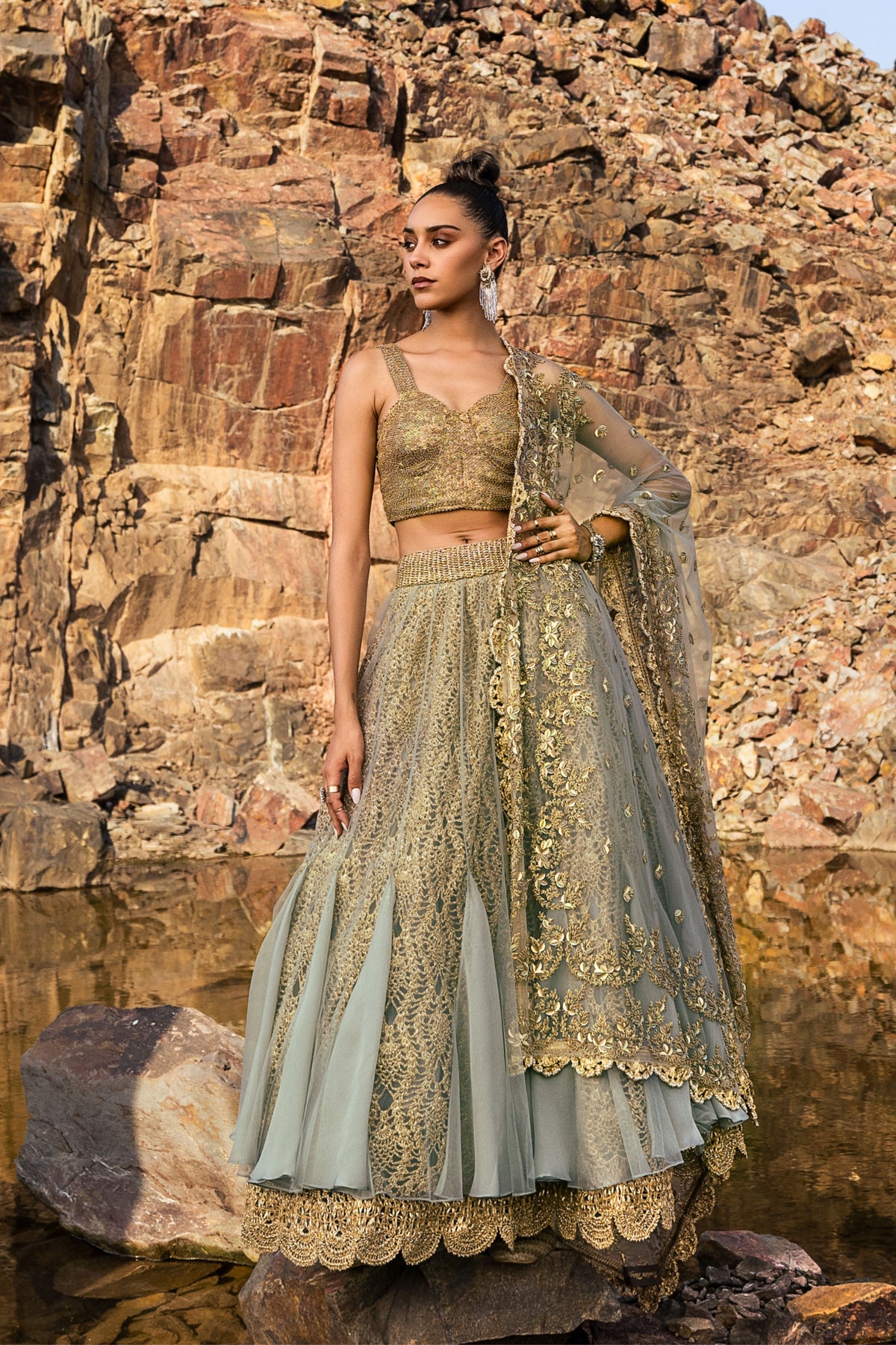 Sahara Gold
crochet Lehenga