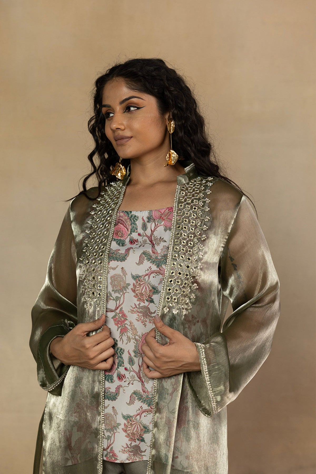 Printed Short Kurta Set with Shrug