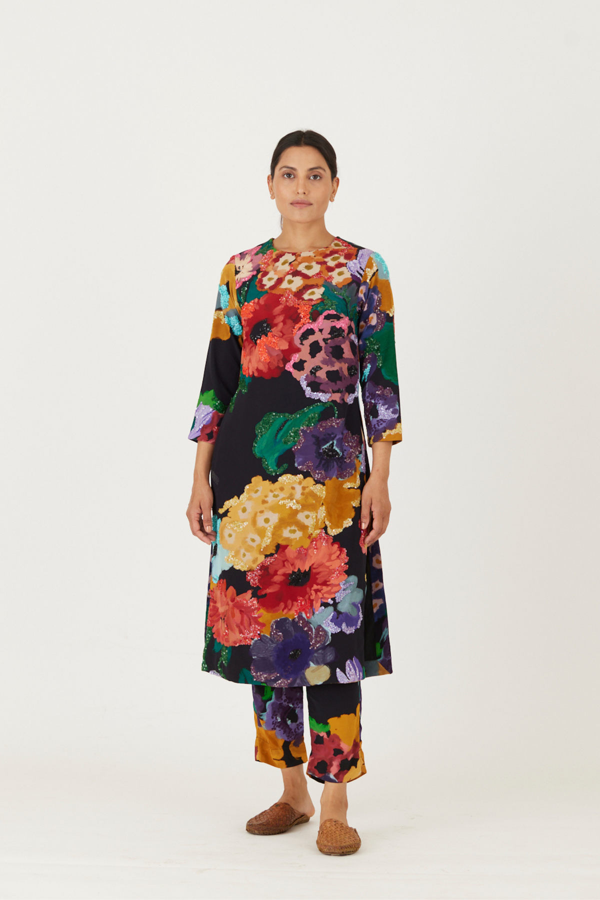 Farah Embroidered Kurta Set