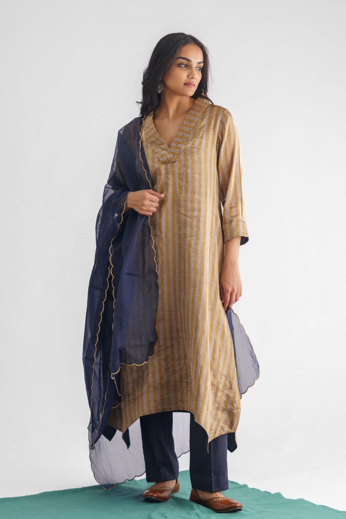 Grey And Gold Stripe Kurta Set