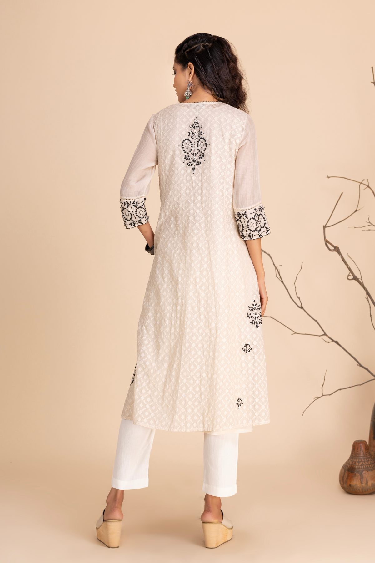 Hooghan White Tunic Set