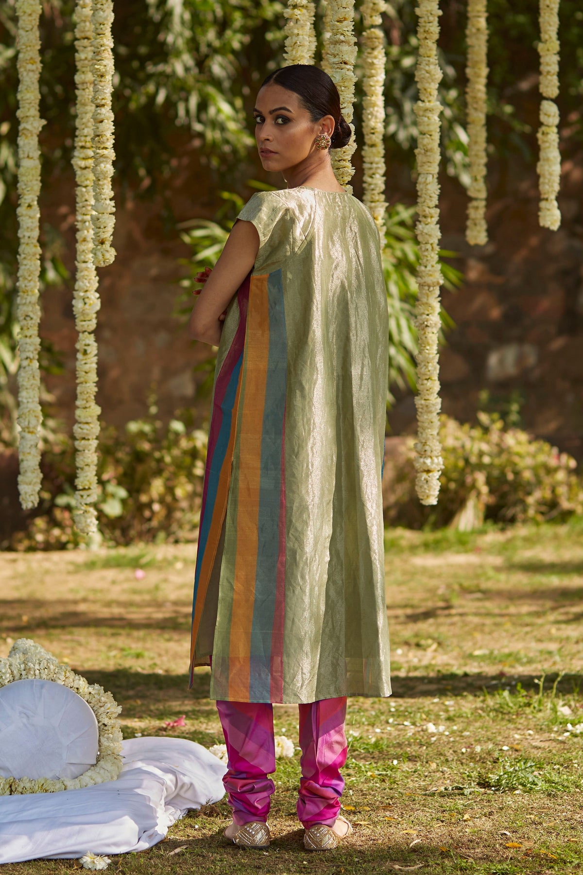 Tulsi Kurta