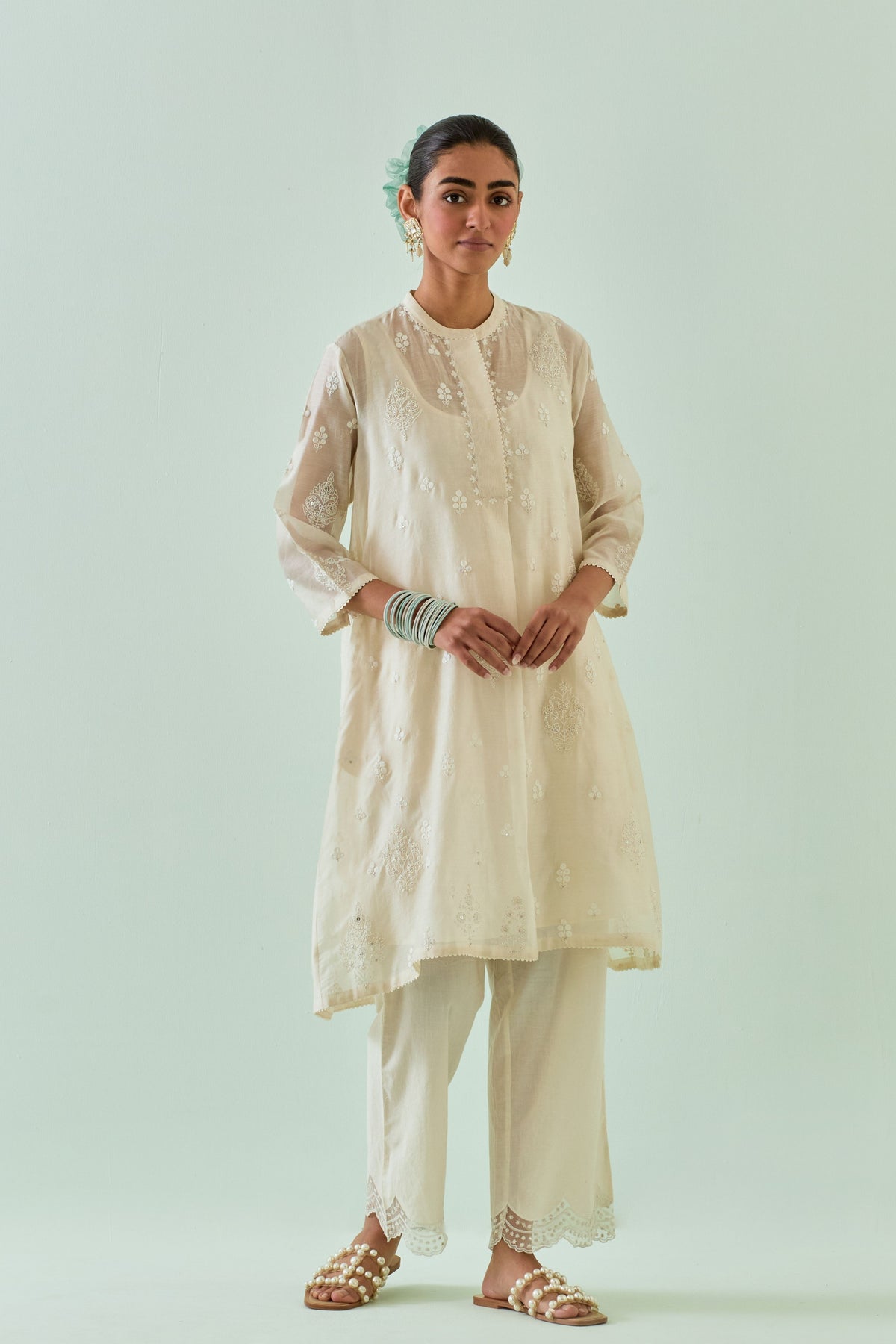 Off White Dori Embroidery Kurta Set