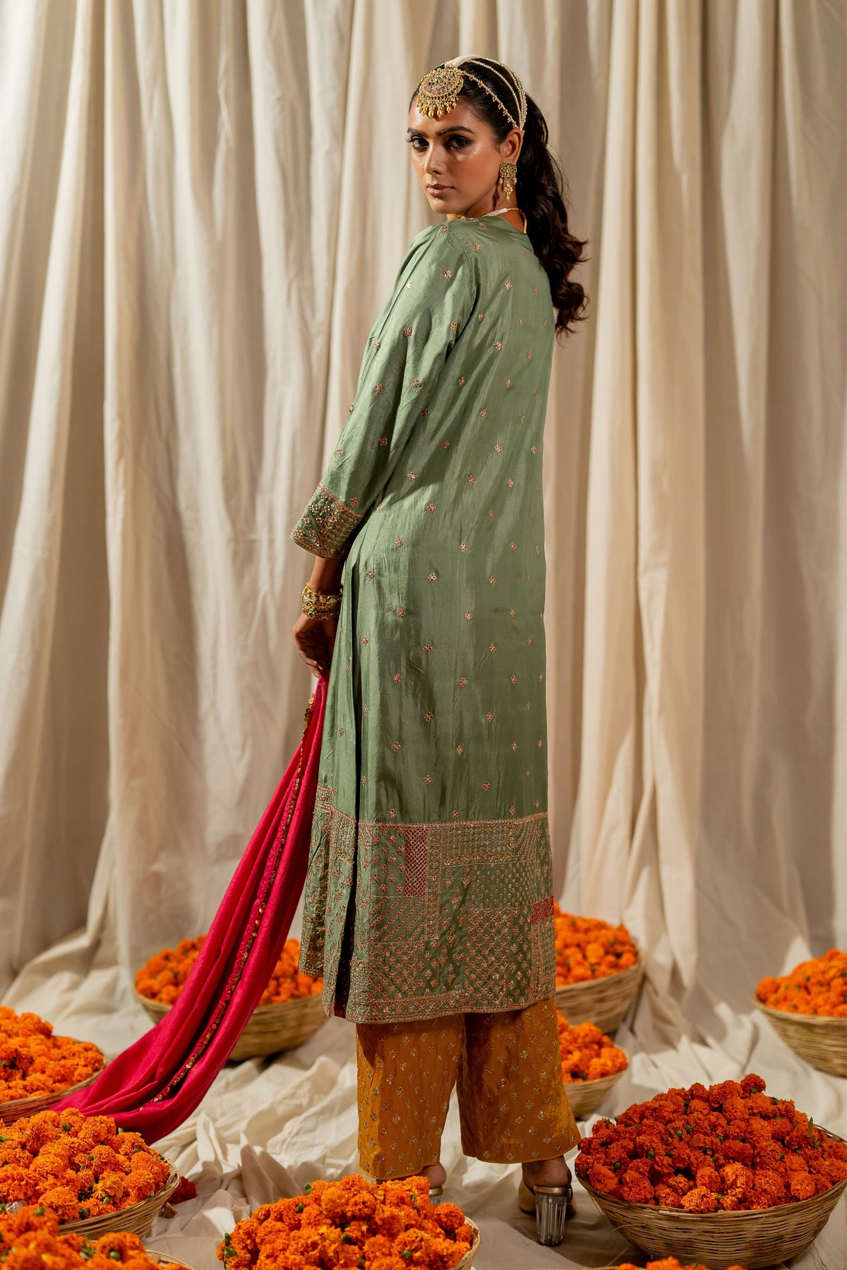 Madhu Kurta With Izhaar