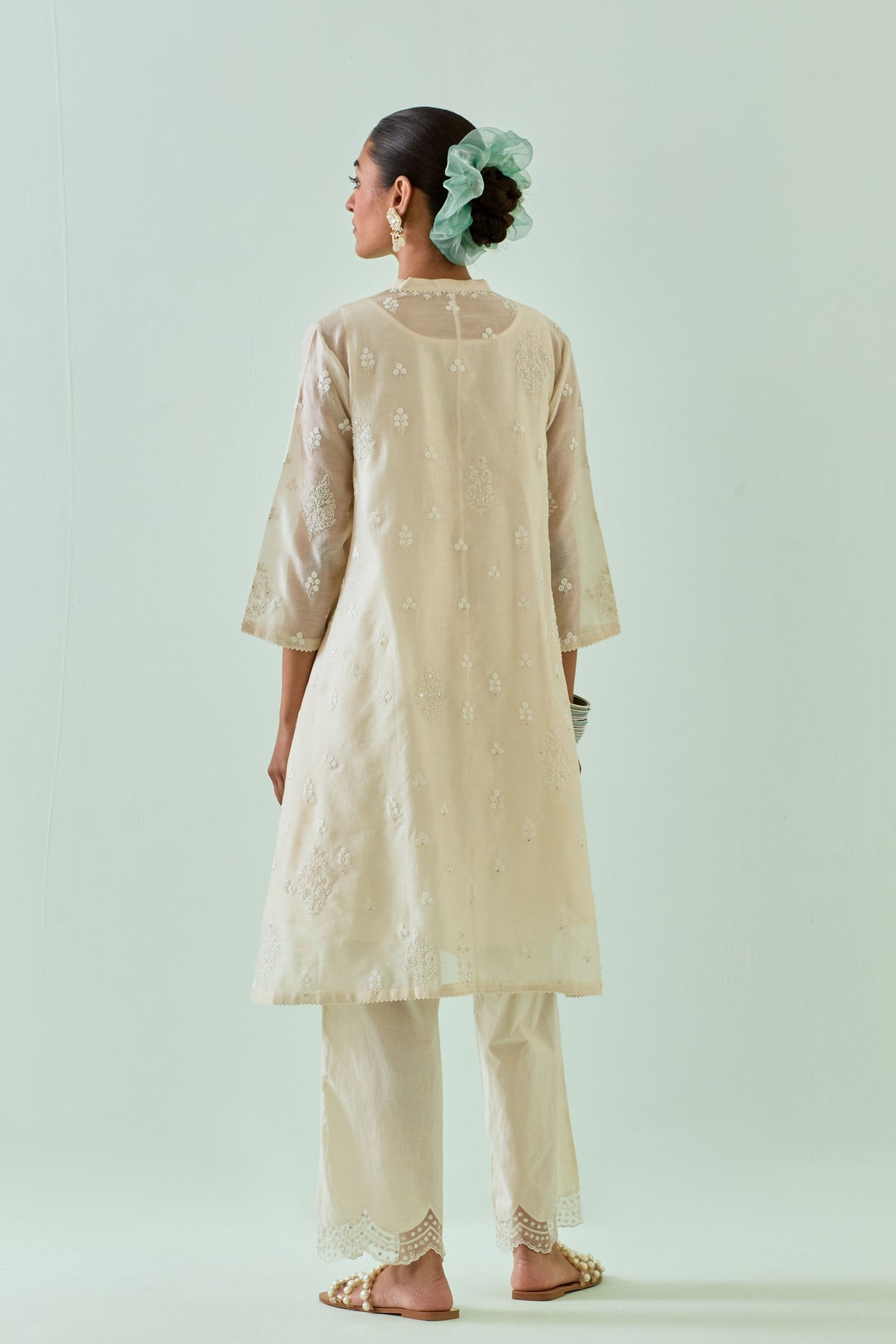 Off White Dori Embroidery Kurta Set