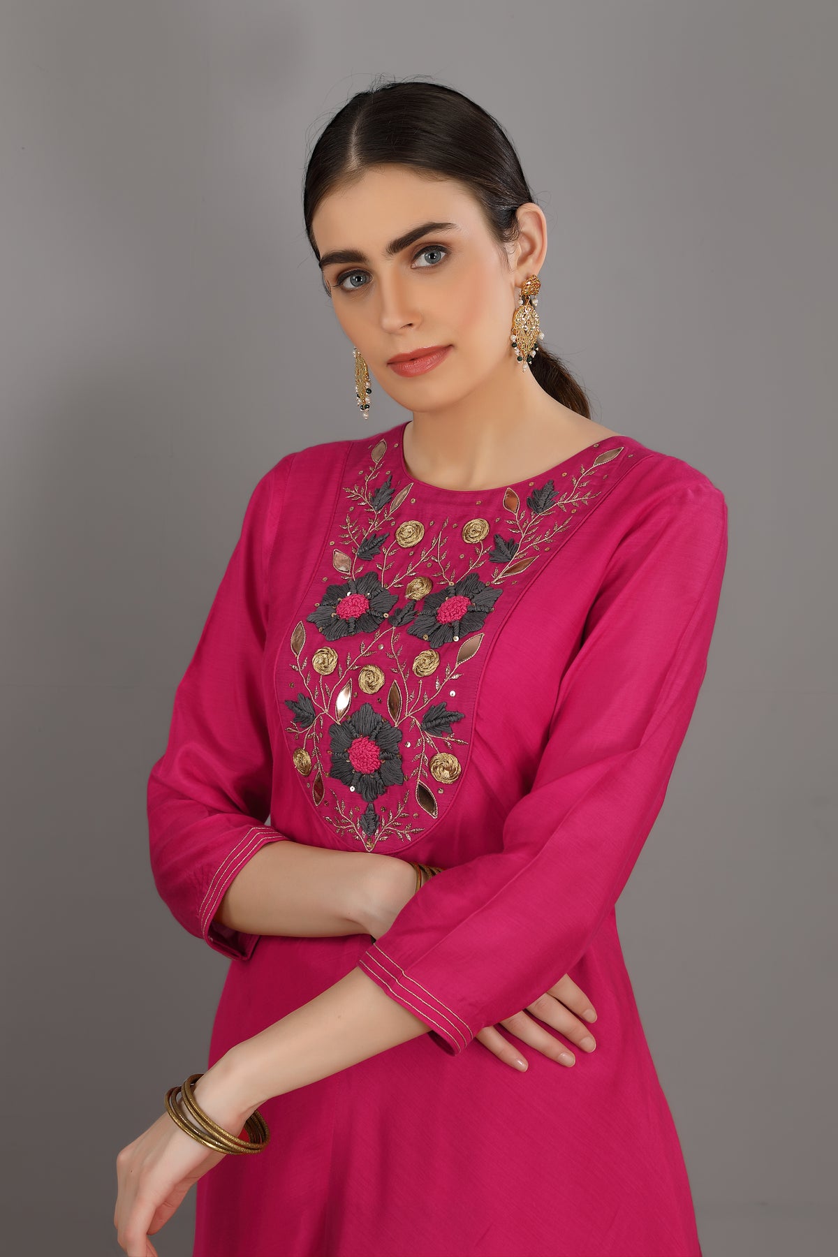 Hamza a round neck kurta set