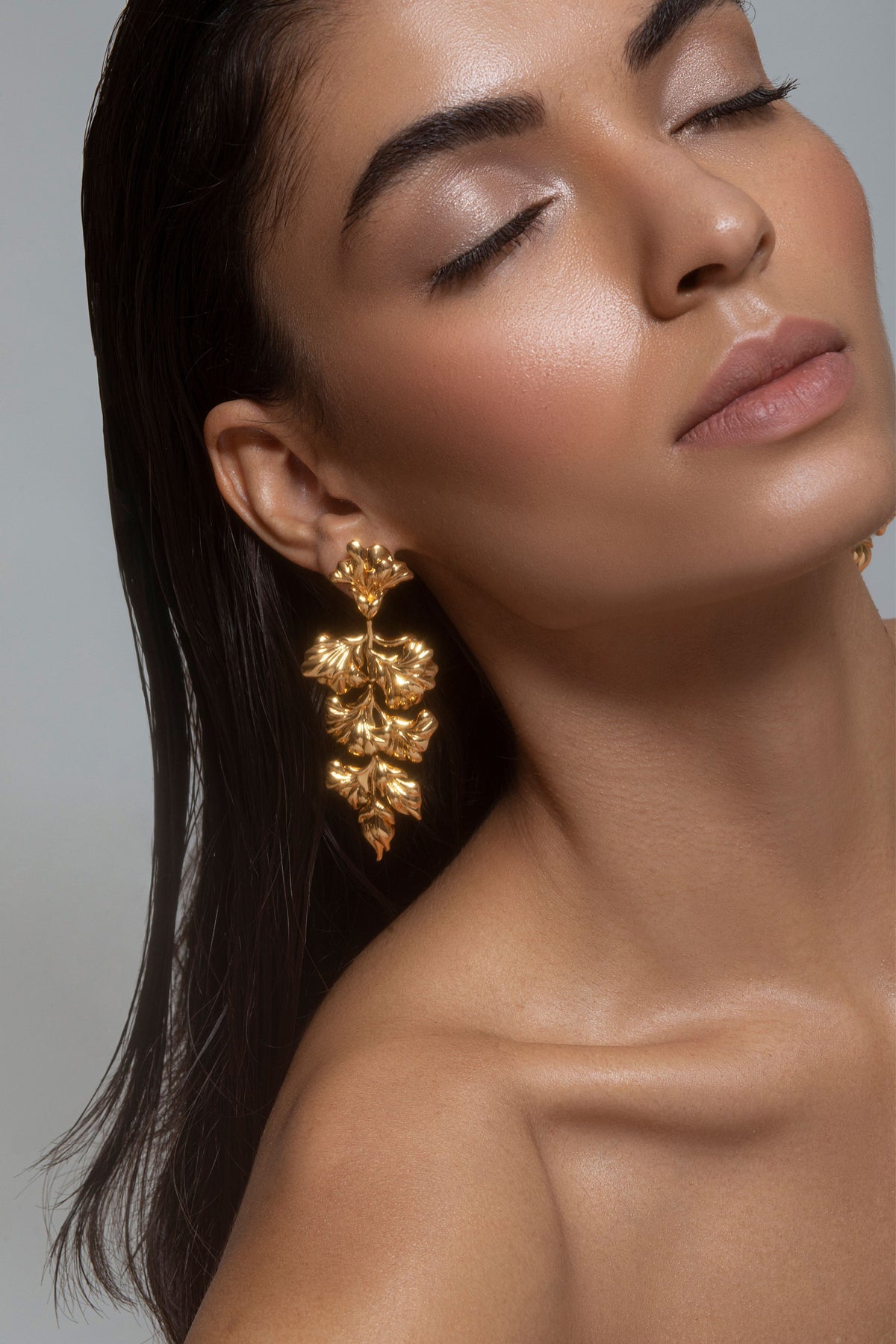 Yellow gold flos earrings