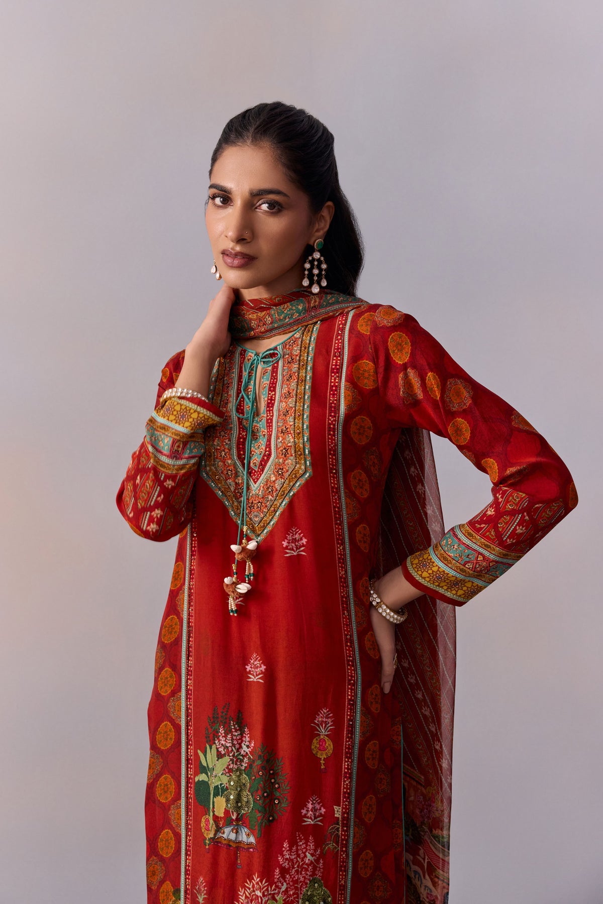 Red Siah Kurta Set