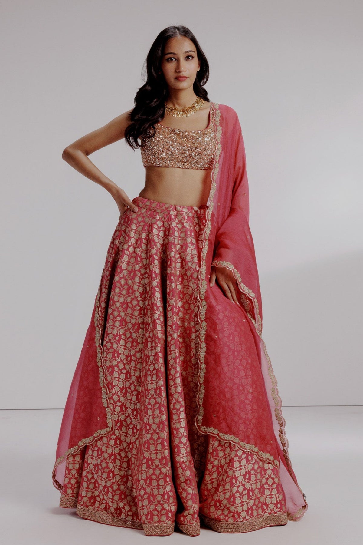 Tapeta Lehenga Set